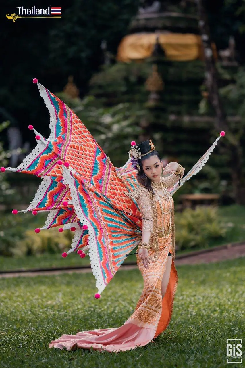THAILAND 🇹🇭 | Ginggala Bird Dance