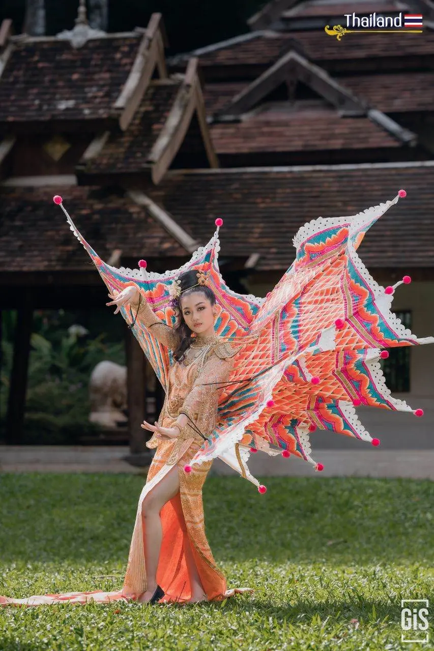 THAILAND 🇹🇭 | Ginggala Bird Dance