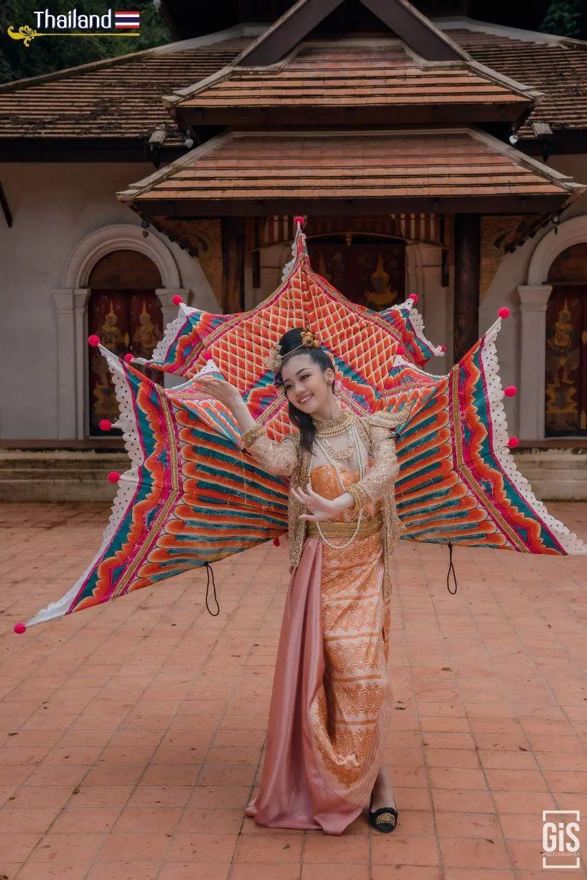 THAILAND 🇹🇭 | Ginggala Bird Dance