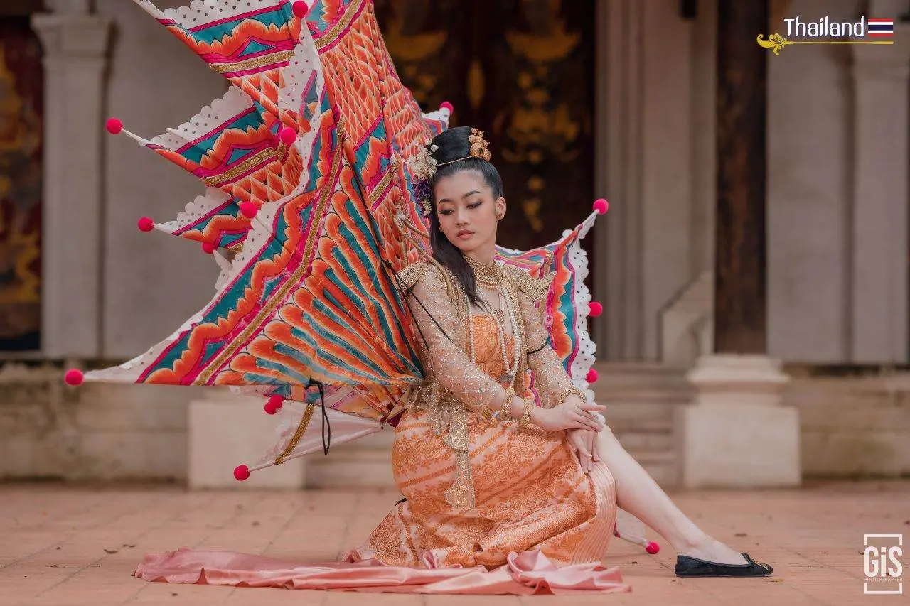 THAILAND 🇹🇭 | Ginggala Bird Dance