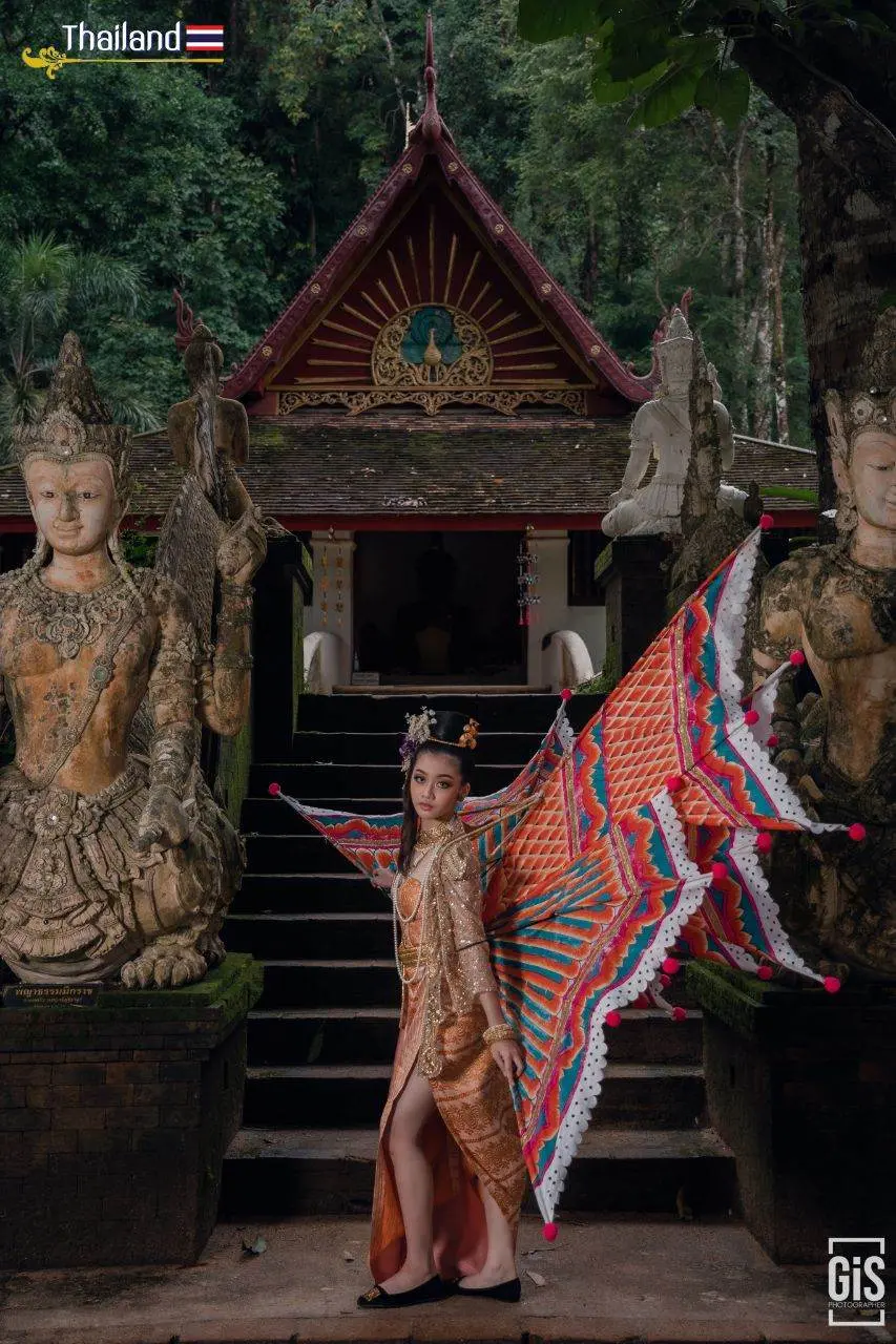 THAILAND 🇹🇭 | Ginggala Bird Dance