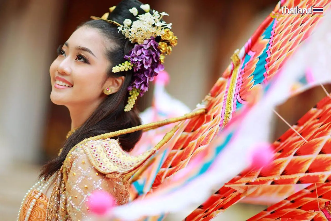 THAILAND 🇹🇭 | Ginggala Bird Dance