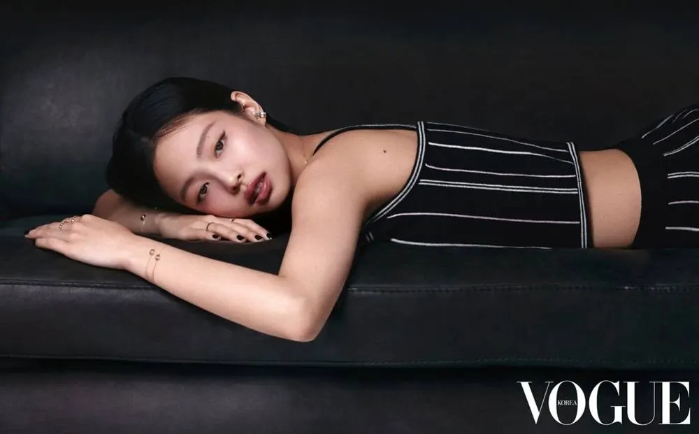 (BLACKPINK) Jennie @ VOGUE Korea February 2023