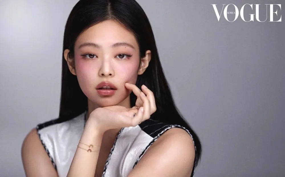 (BLACKPINK) Jennie @ VOGUE Korea February 2023