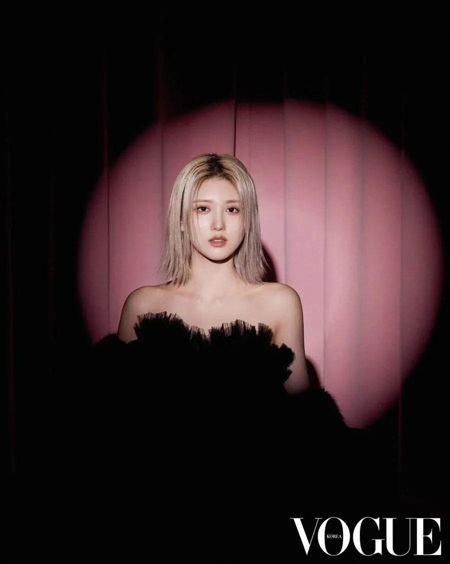 IVE @ VOGUE Korea January 2023