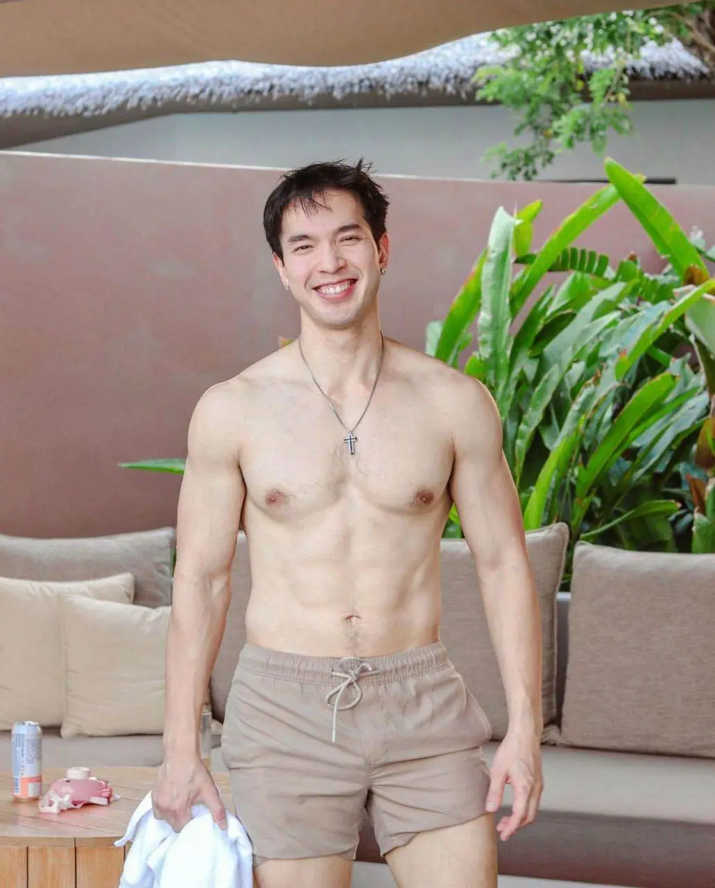 มวยโค้กับสามี