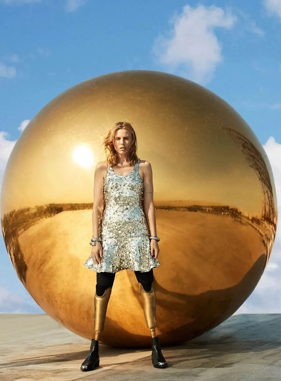 Lauren Wasser @ Harper's BAZAAR UK Dec 2022-Jan 2023