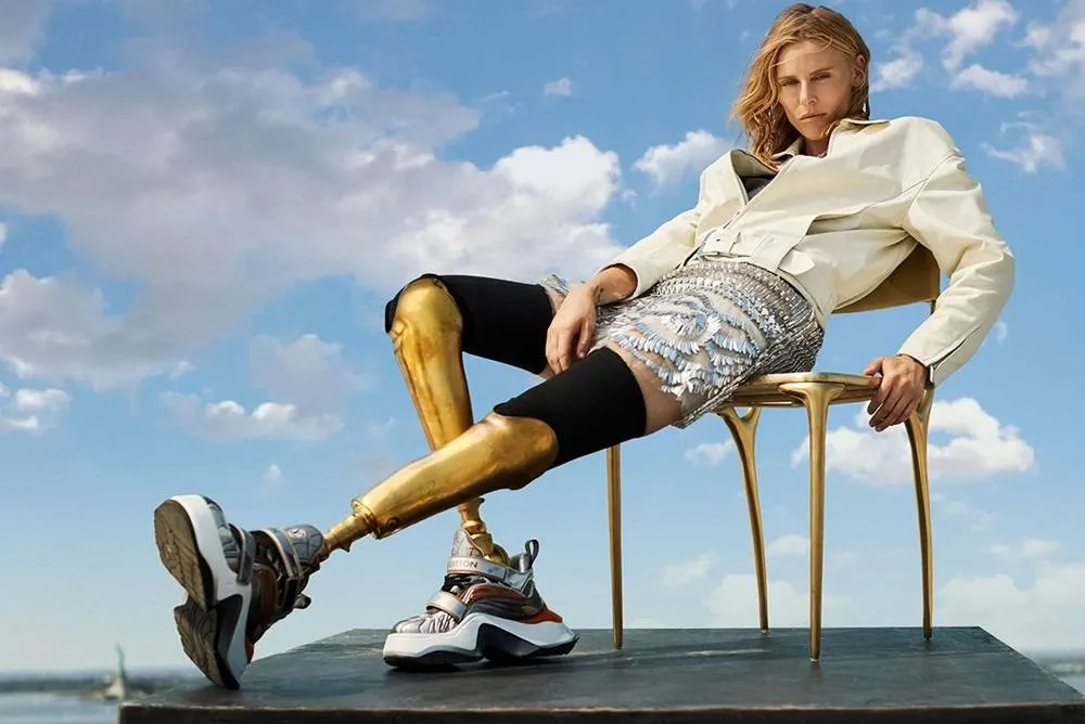 Lauren Wasser @ Harper's BAZAAR UK Dec 2022-Jan 2023