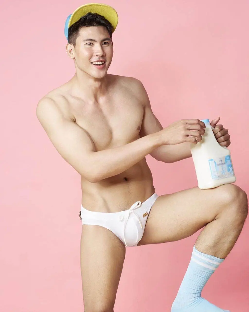 ไอติมและพองเพื่อน