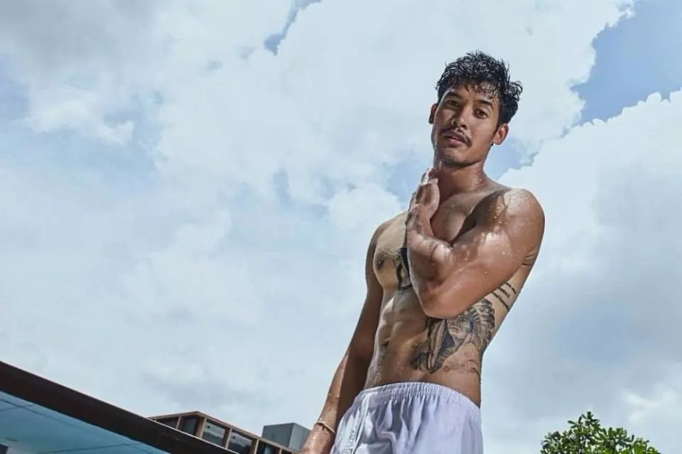 แบ่งปัน สามี