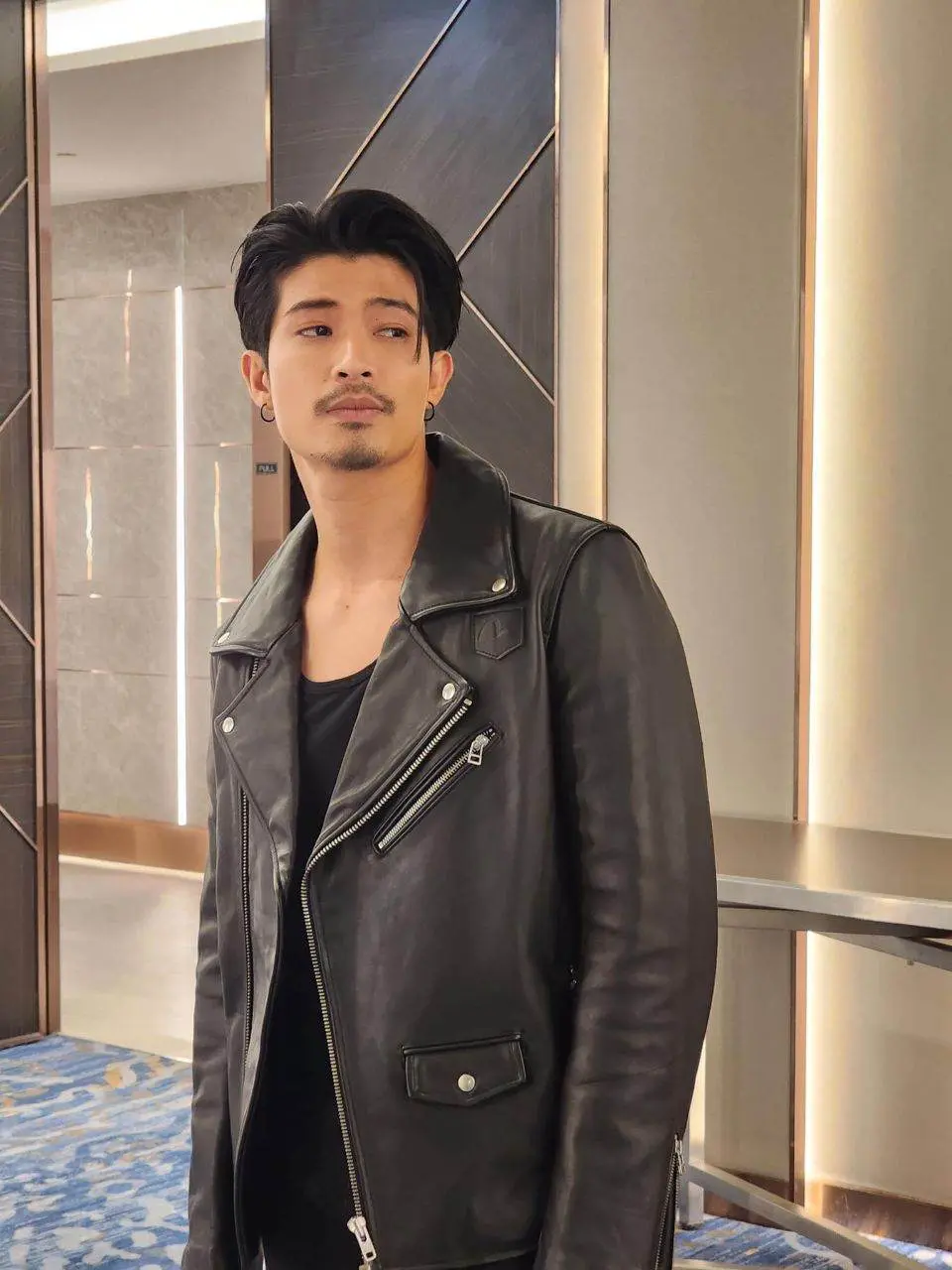 แชร์สามี