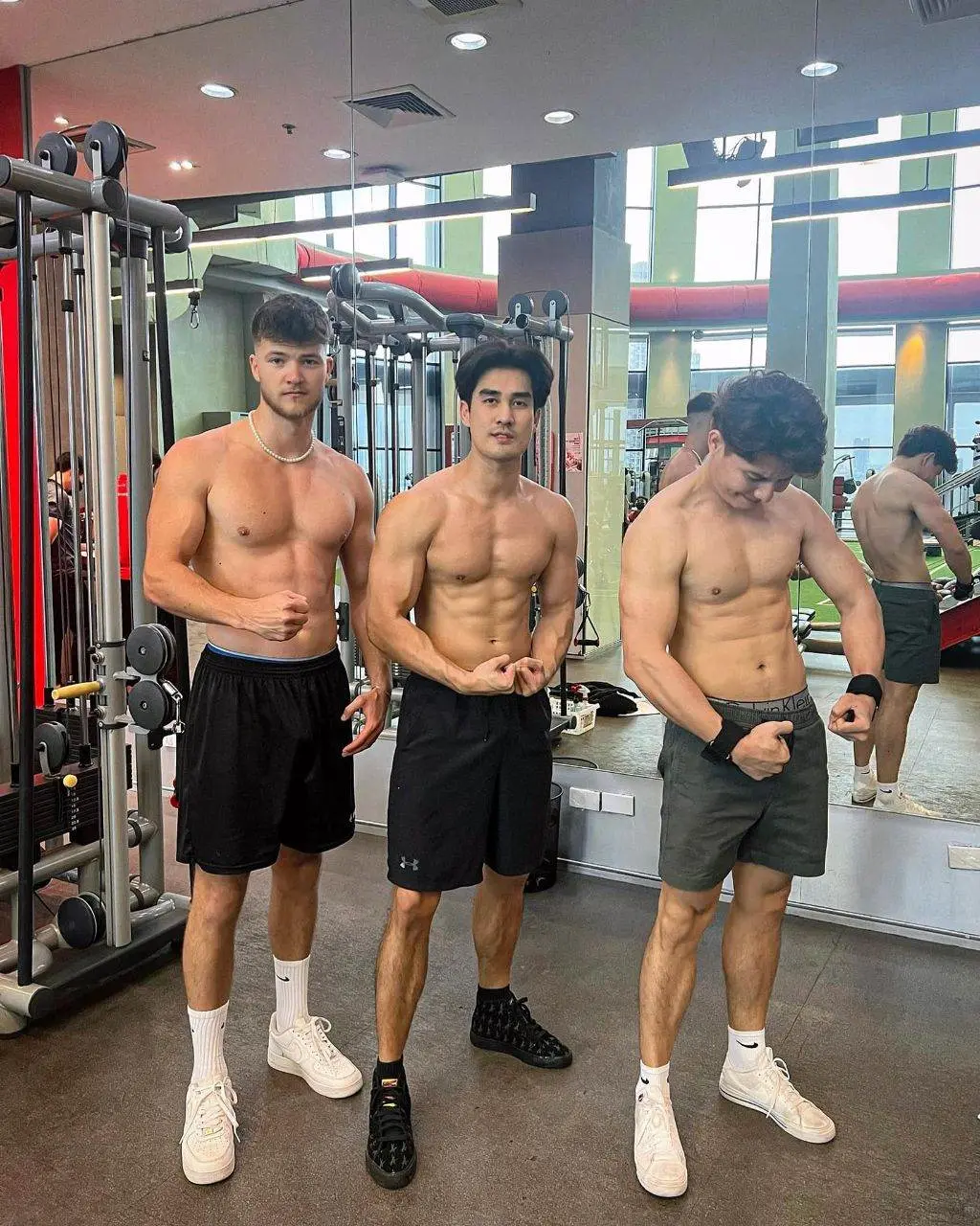 สามีออนไลน์2023-2