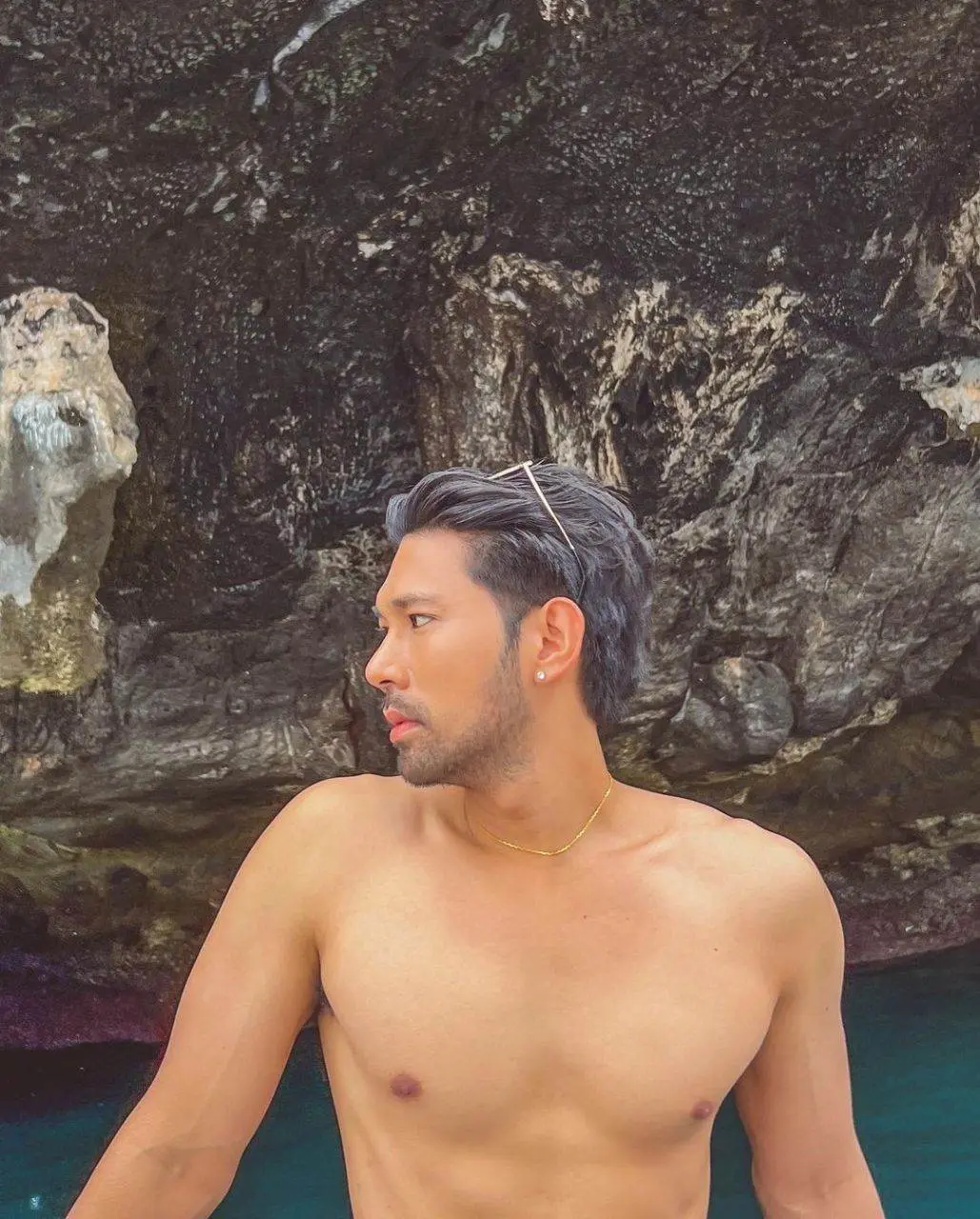 หลงไหลได้ปลื้ม