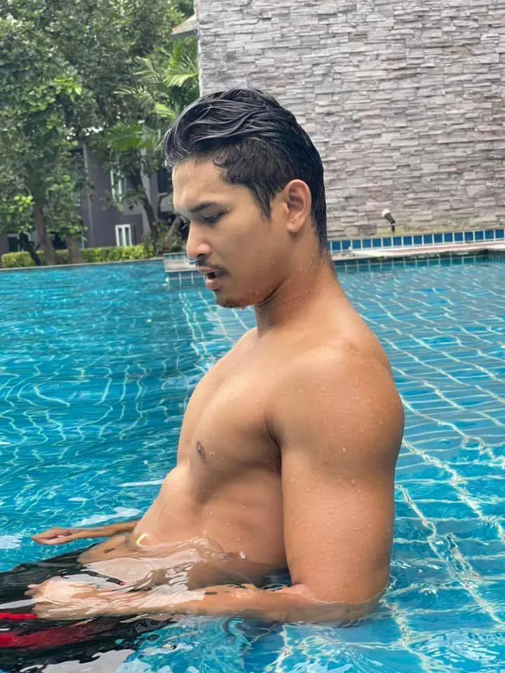ยินยอมพร้อมจุก