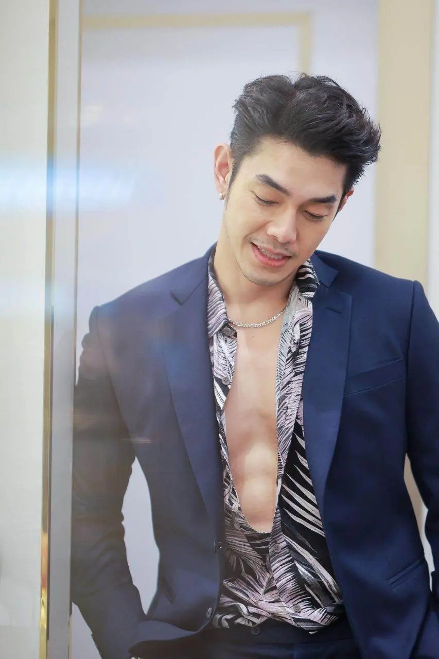 พร้อมยอมพลี