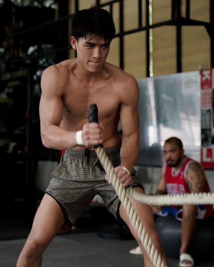 สามีออนไลน์2023