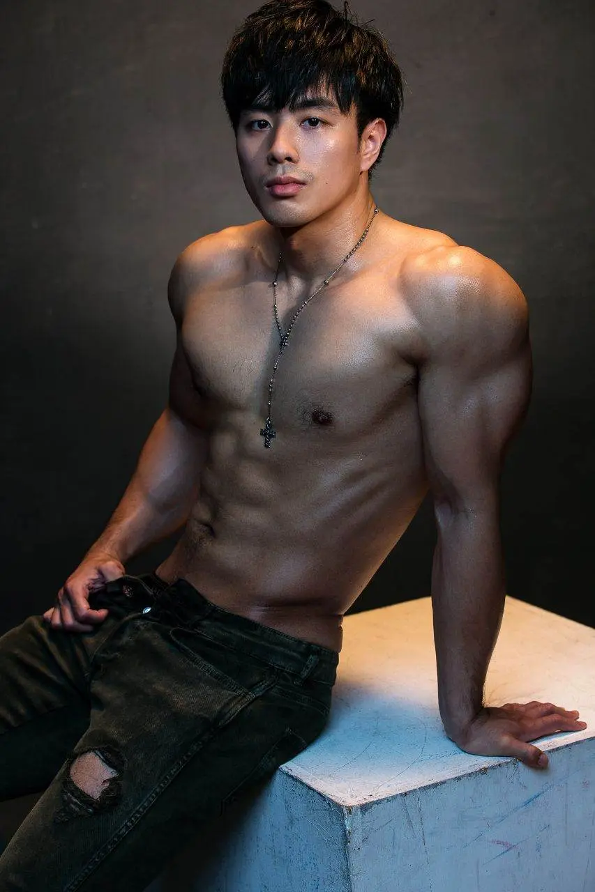 คลังผู้ชายหล่อ