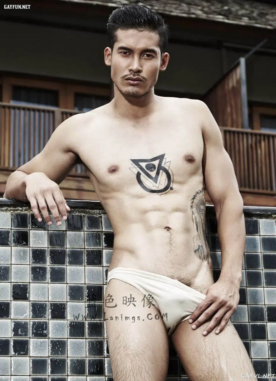 เลือกเลีย