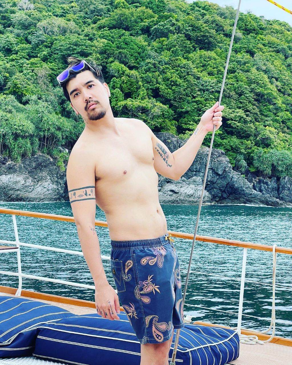 รับบทหล่อเข้ม