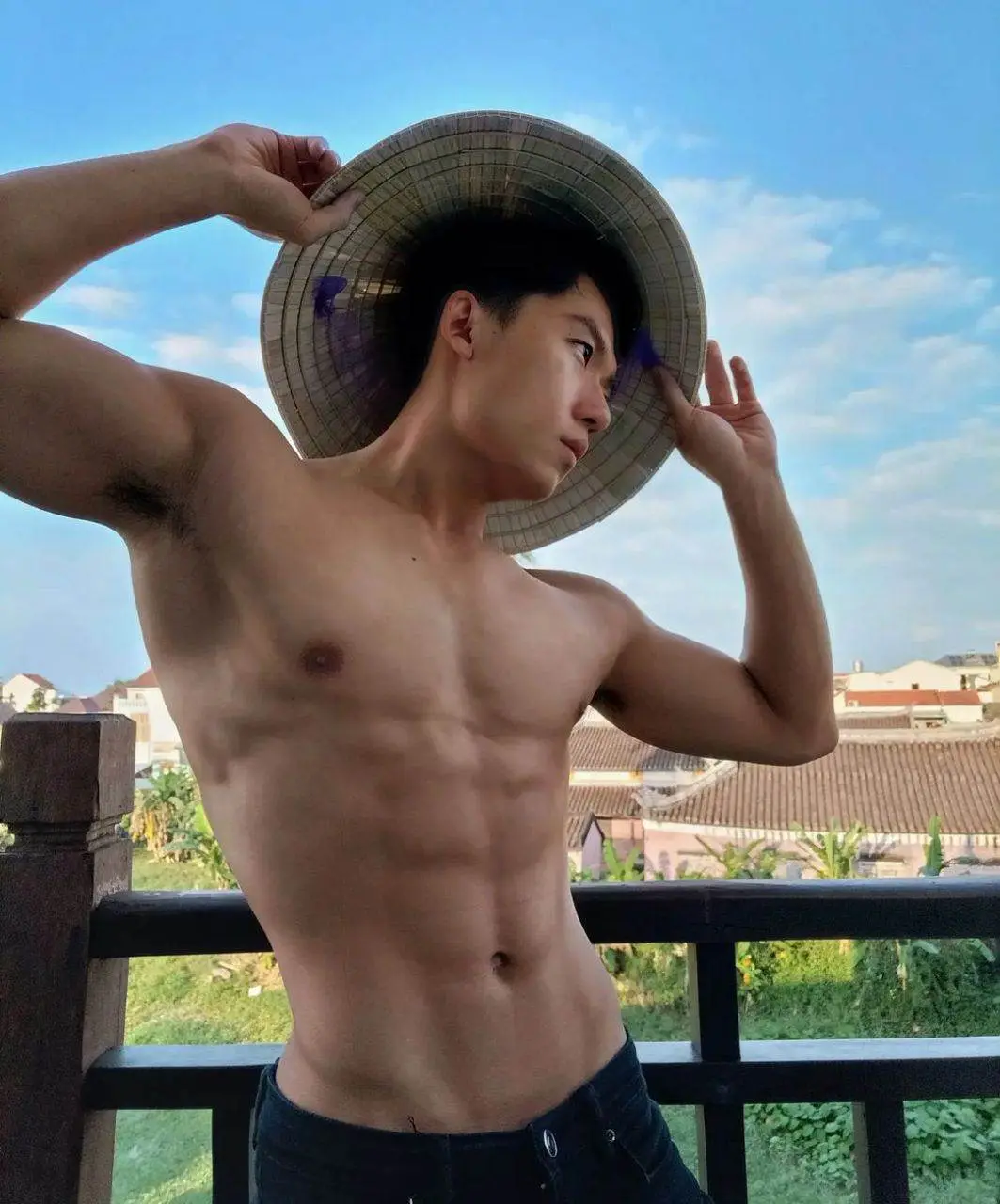 แซบ
