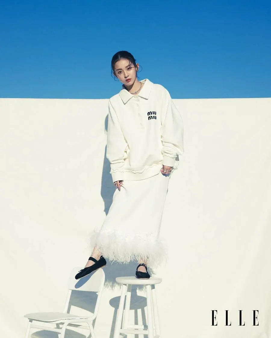 Park Ji Hu @ ELLE HK December 2022