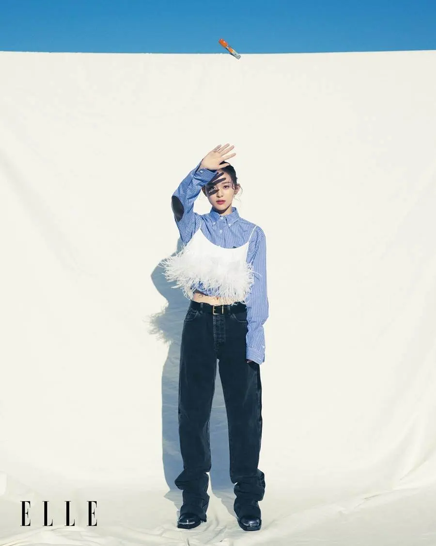 Park Ji Hu @ ELLE HK December 2022