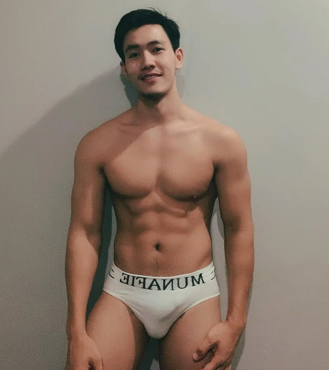 ส่องหนุ่ม 51