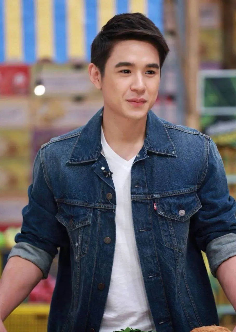 คลั่งรักพ่อนิว