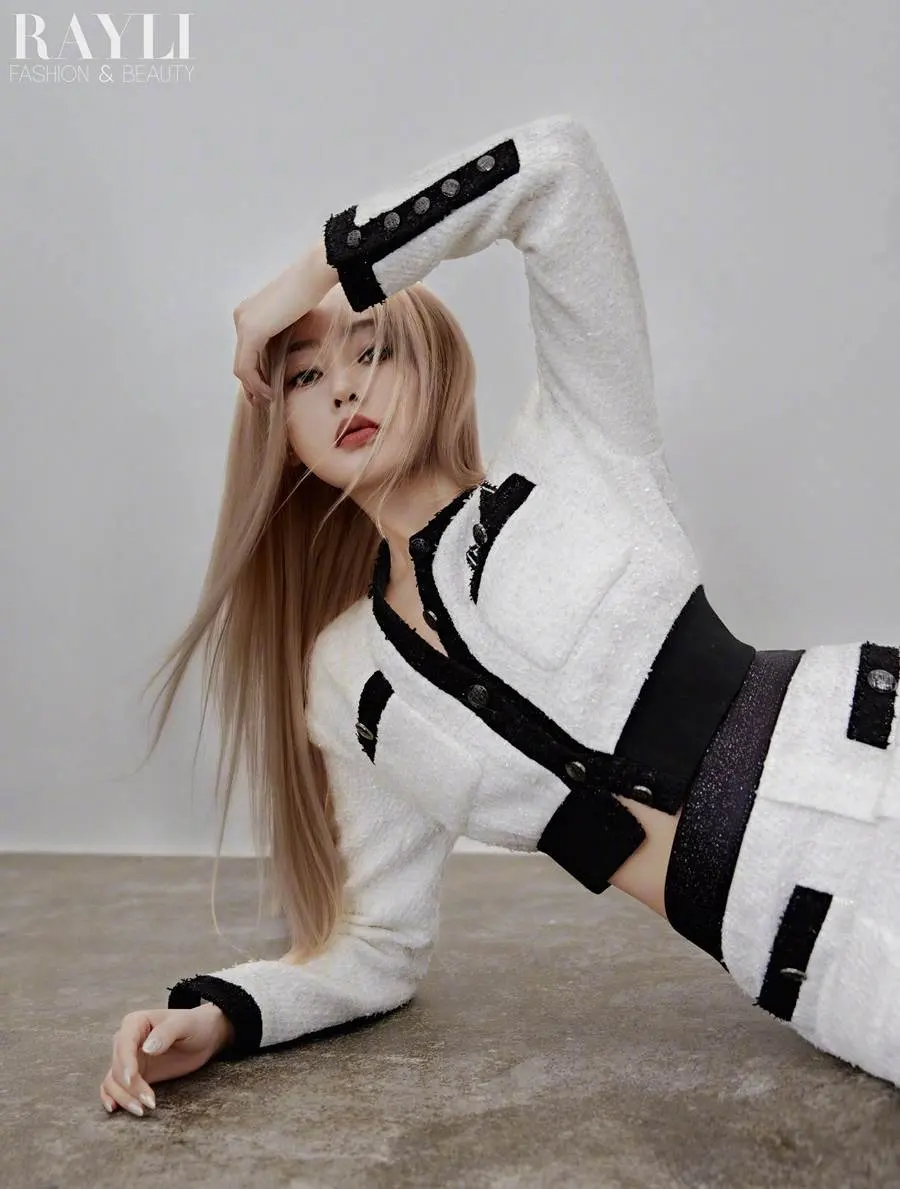 Zhang Tian ai @ Rayli Magazine China February 2023