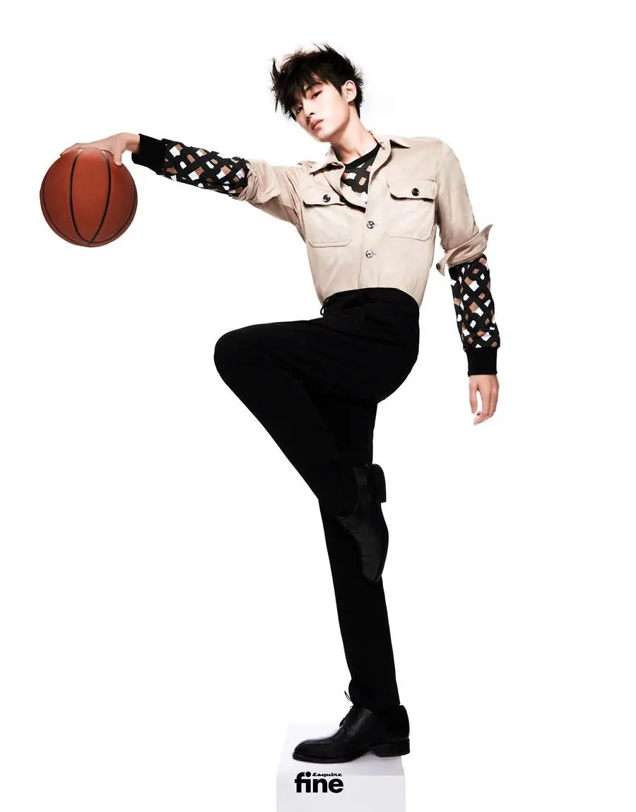Dong Sicheng @ Esquire Fine China January 2023