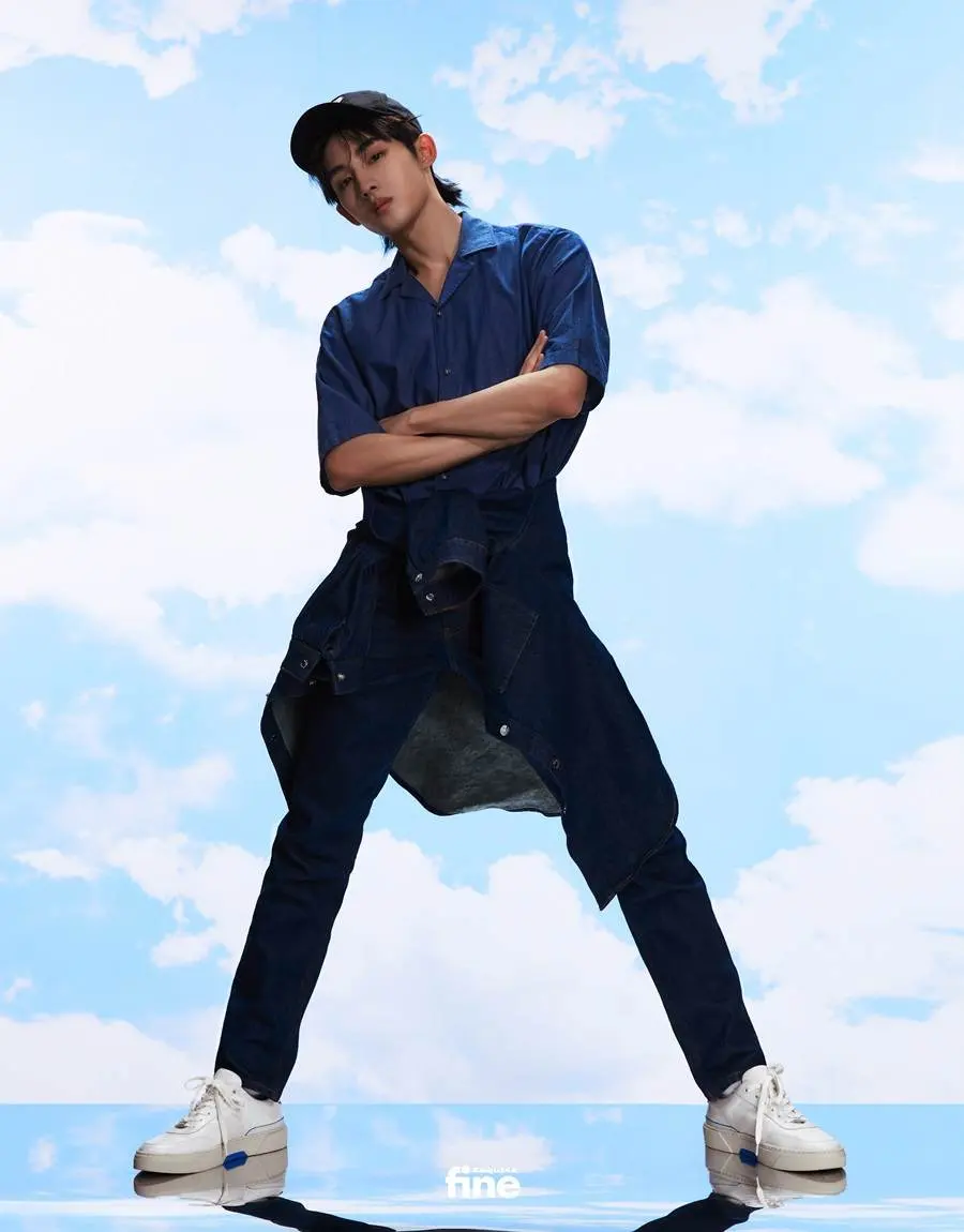 Dong Sicheng @ Esquire Fine China January 2023