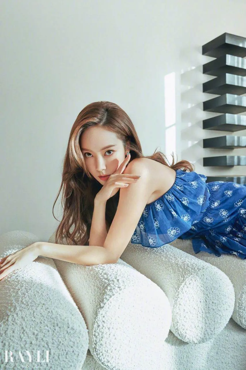 Jessica Jung @ Rayli Magazine China February 2023