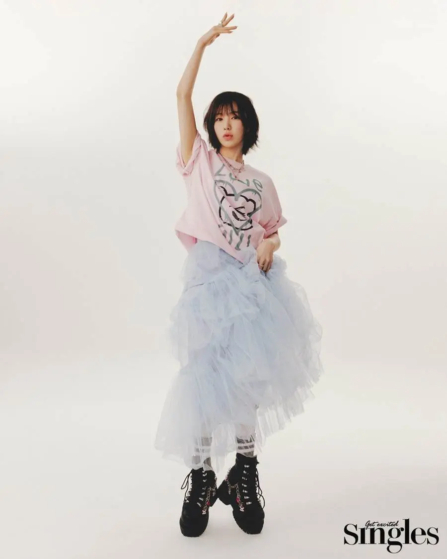(Red Velvet) Wendy @ Singles Korea February 2023