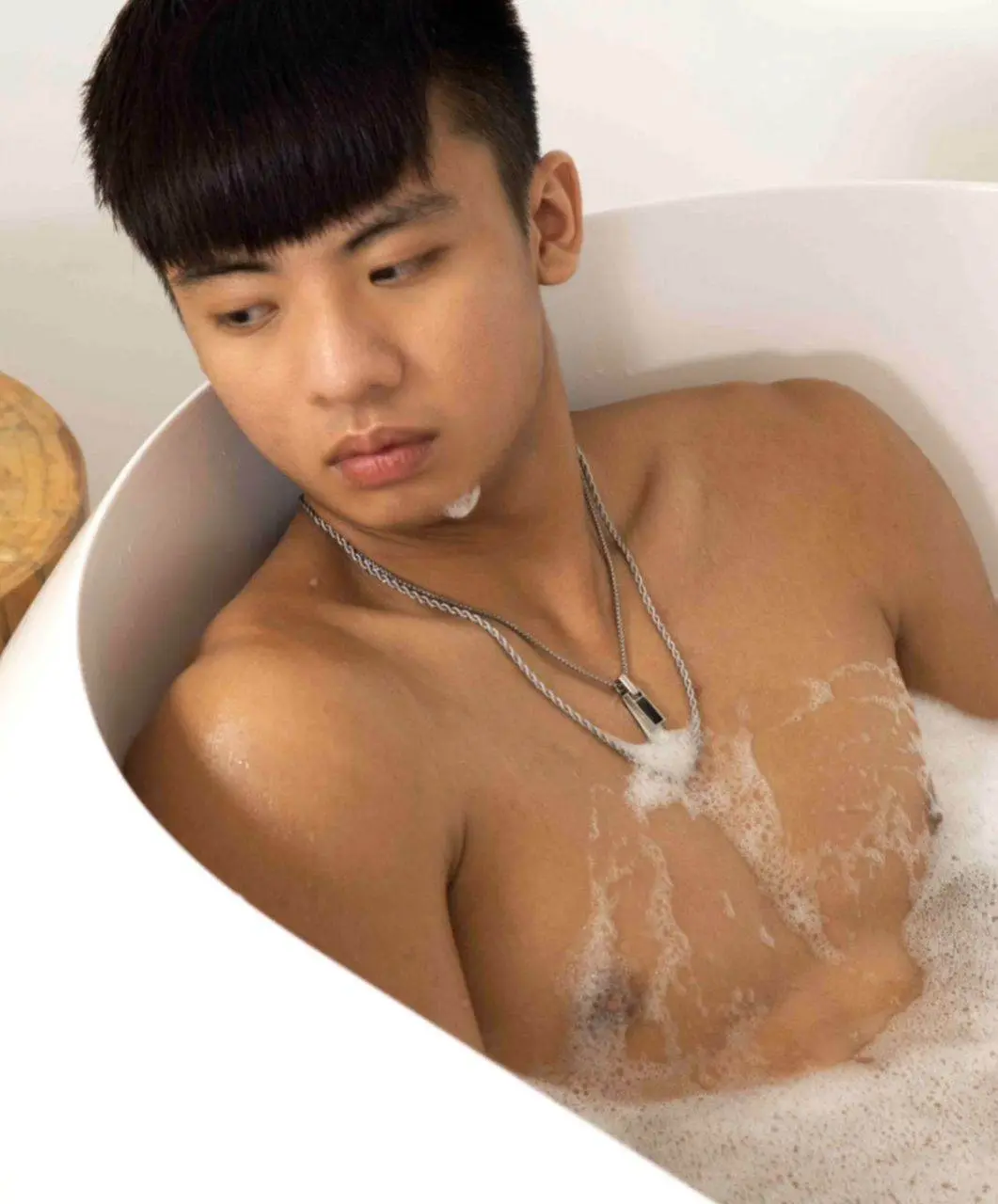 หนุ่มหล่อขึ้นปก 1120.2