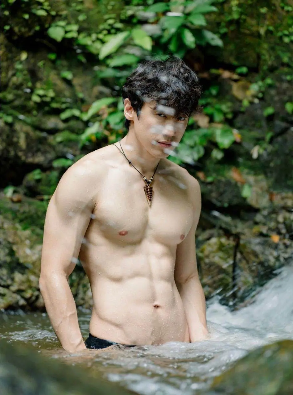 หนุ่มหล่อขึ้นปก 1138.2