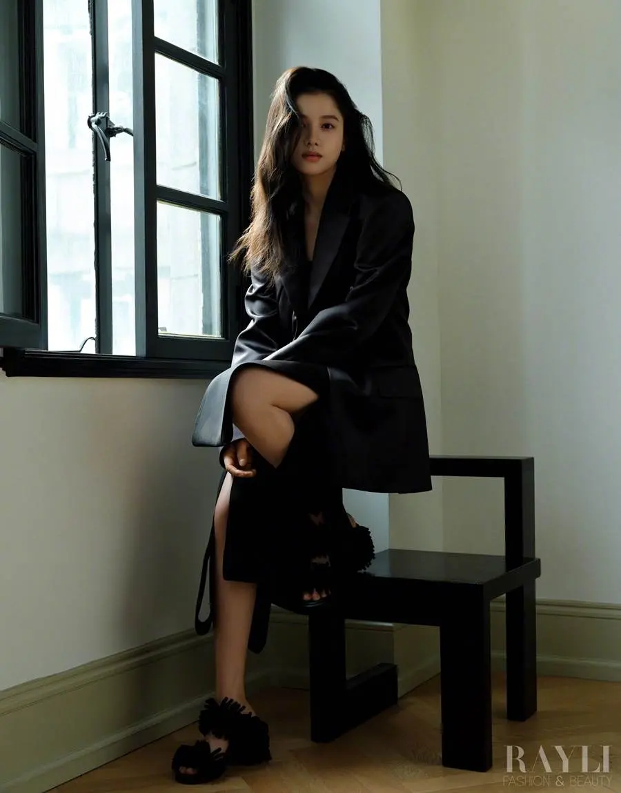 Zhang Jingyi @ Rayli Magazine China February 2023