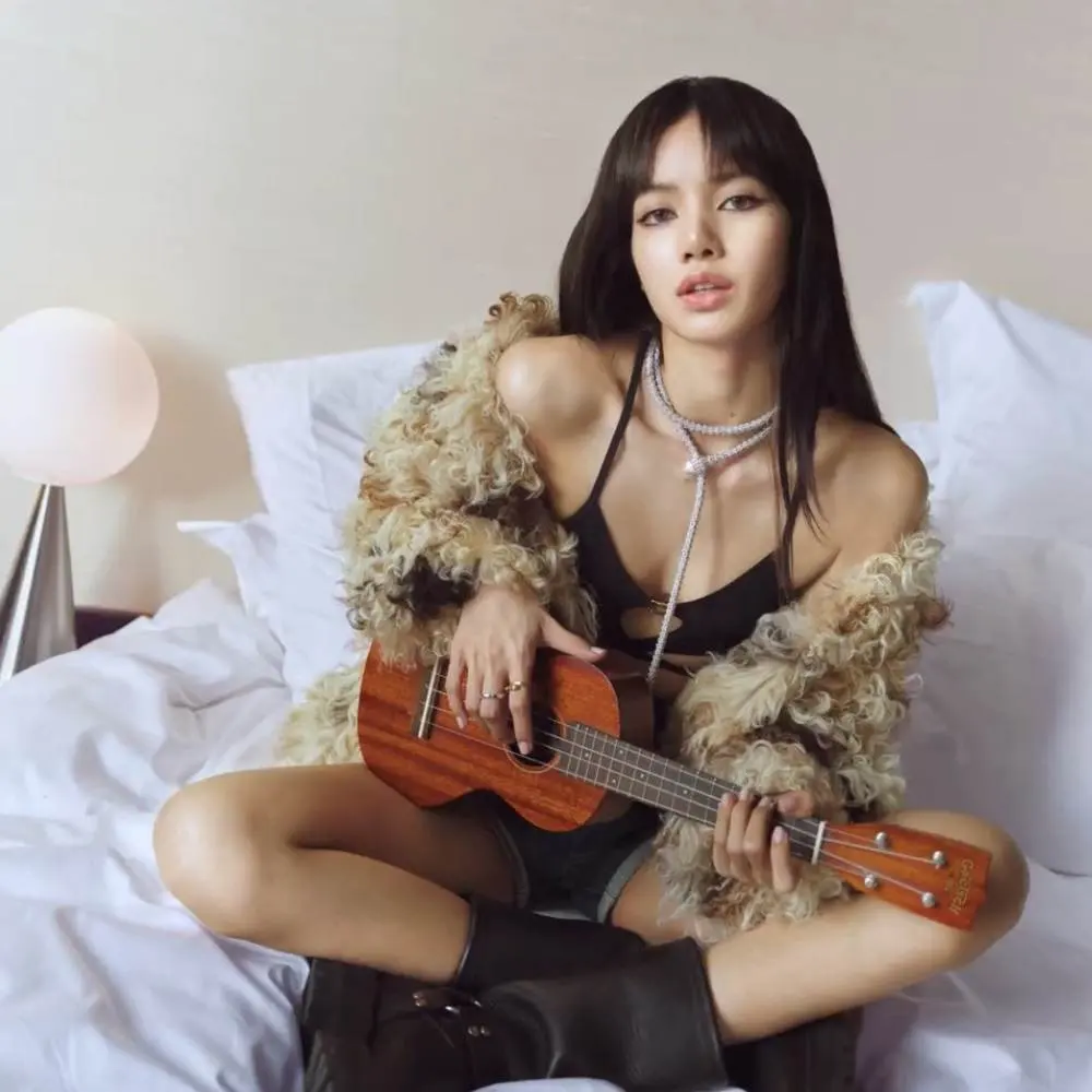 (BLACKPINK) Lisa @ Madame Figaro France February 2023