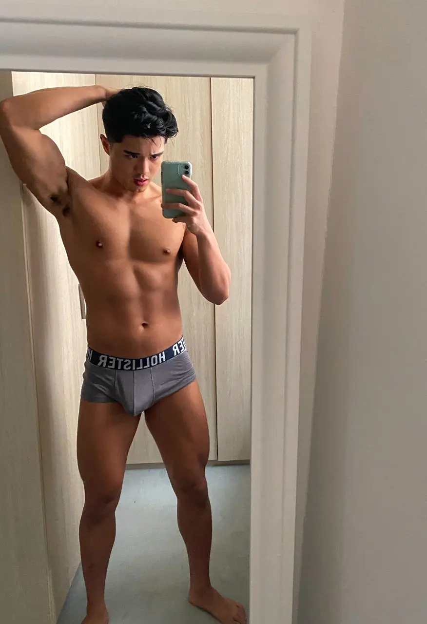 Ethan สุดหล่อ