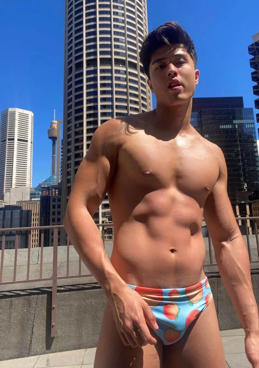 Ethan สุดหล่อ