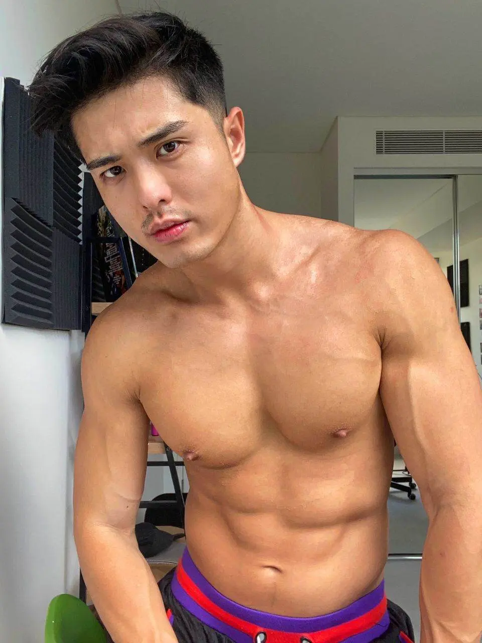 Ethan สุดหล่อ