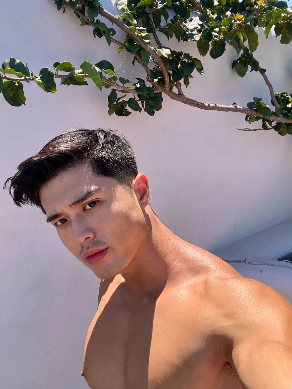 Ethan สุดหล่อ