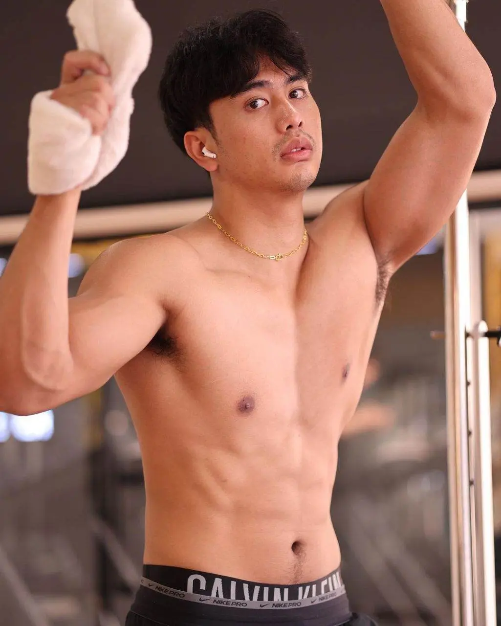 2รักสามน้ำไม่พอ