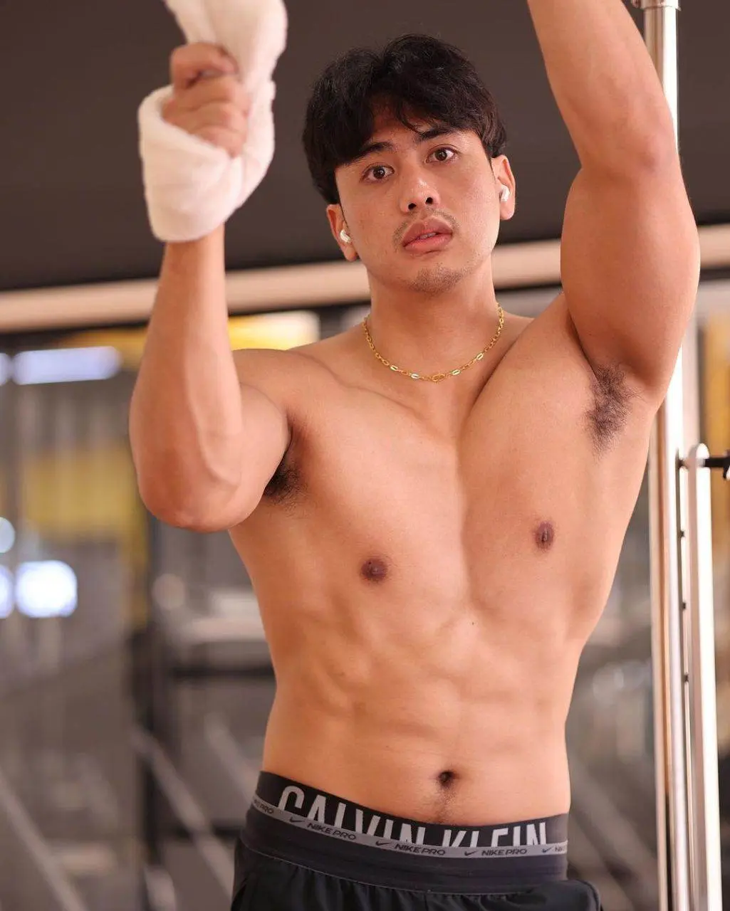 2รักสามน้ำไม่พอ