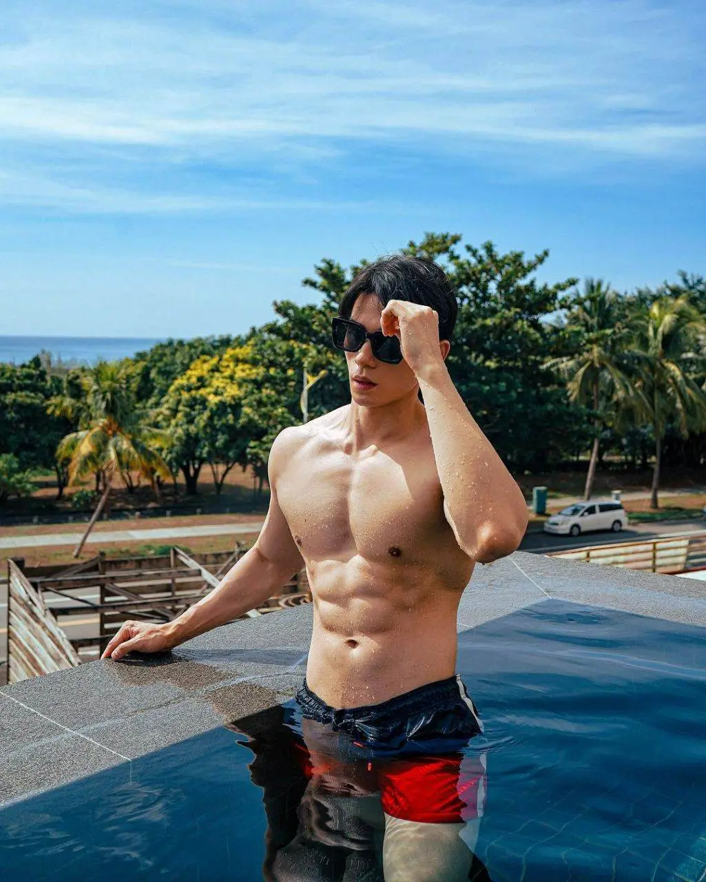 นายแบบสุดหล่อ