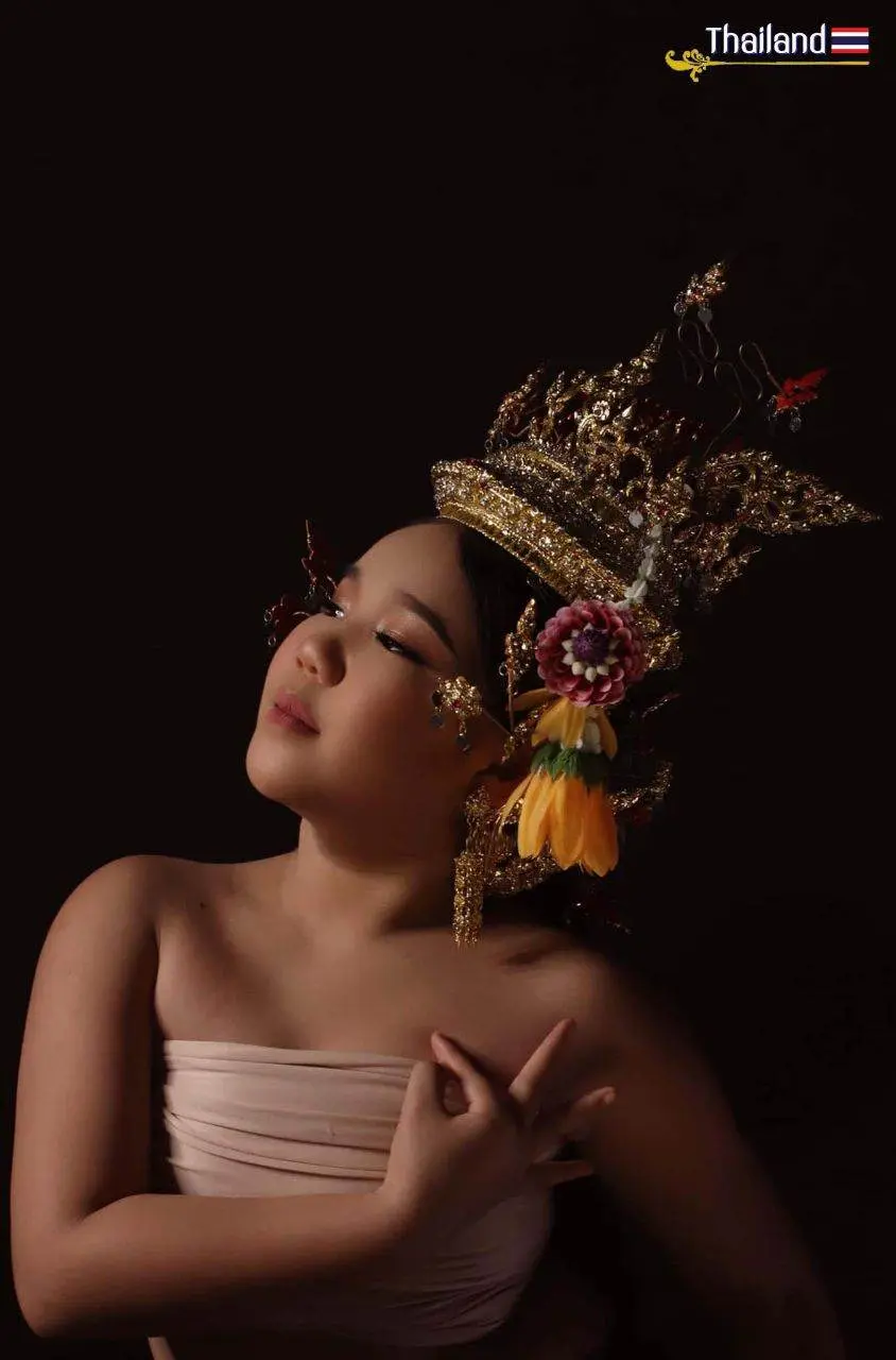 THAILAND 🇹🇭 | Thai Headdress