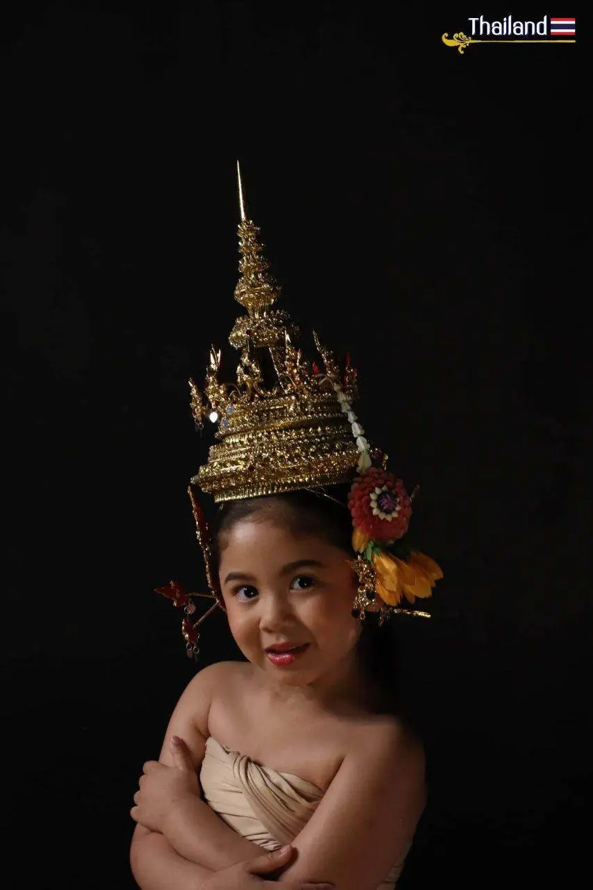 THAILAND 🇹🇭 | Thai Headdress