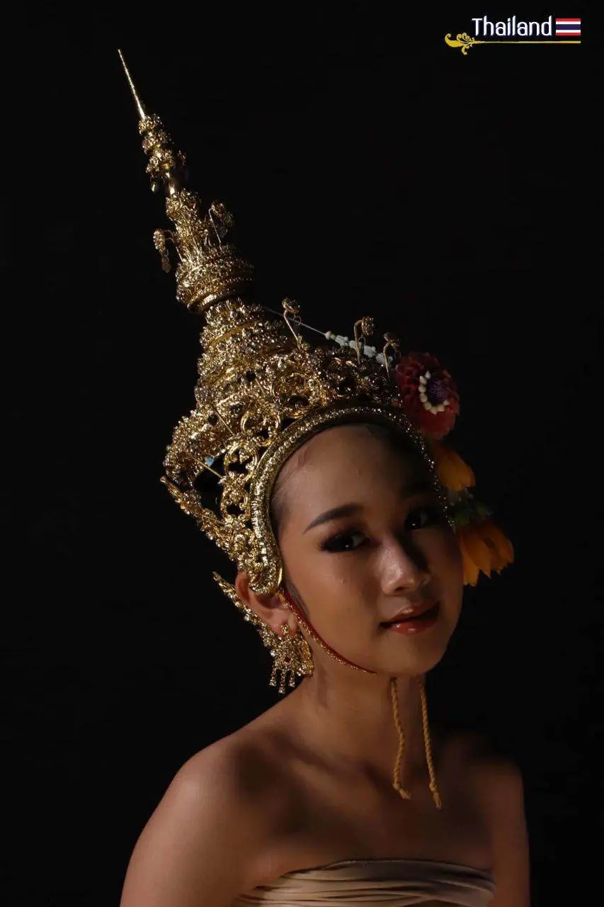 THAILAND 🇹🇭 | Thai Headdress