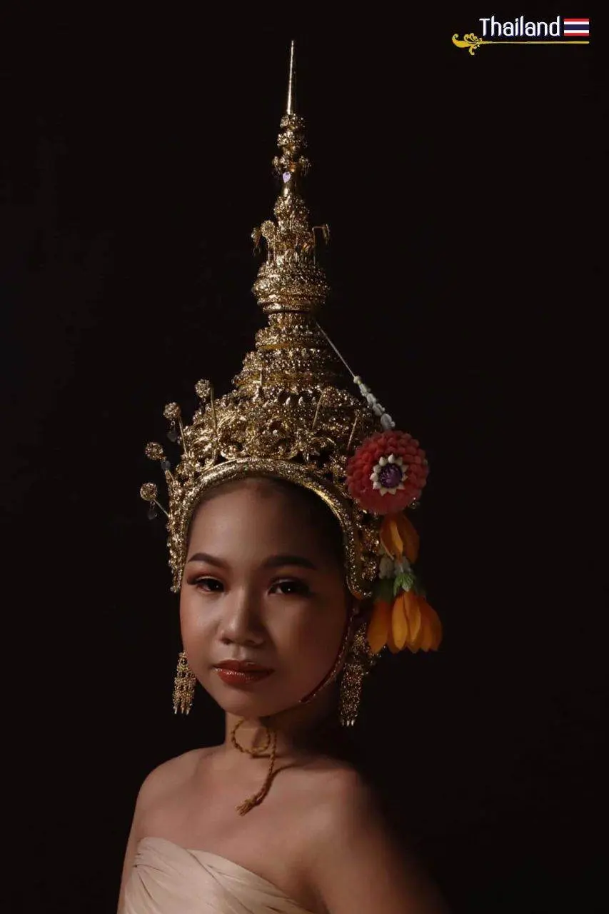 THAILAND 🇹🇭 | Thai Headdress