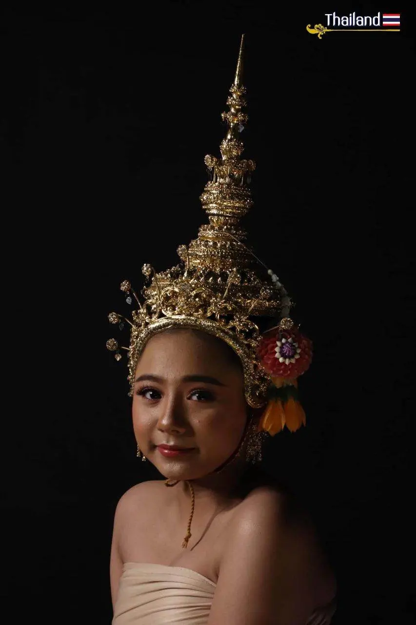 THAILAND 🇹🇭 | Thai Headdress