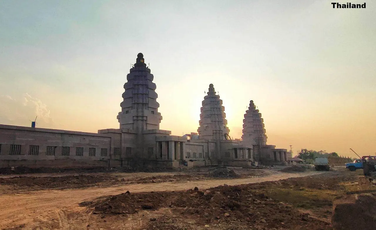 Wat Phu Maan Fah: the buddhist temple in Buriram | THAILAND 🇹🇭
